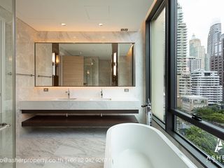 For sale 2 Beds condo in Pathum Wan, Bangkok