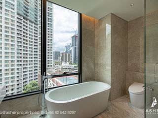 For sale 2 Beds condo in Pathum Wan, Bangkok