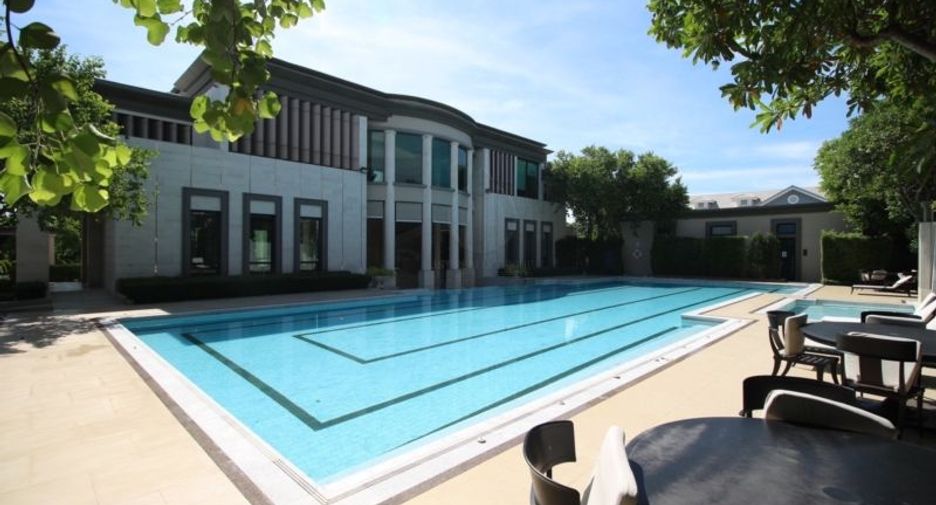 For sale 4 bedrooms house in Bang Phli, Samut Prakan