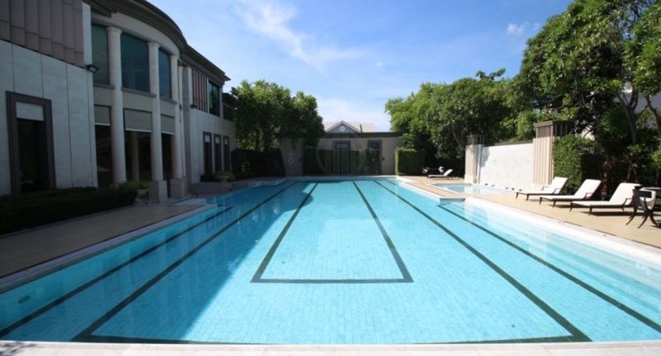 For sale 4 bedrooms house in Bang Phli, Samut Prakan
