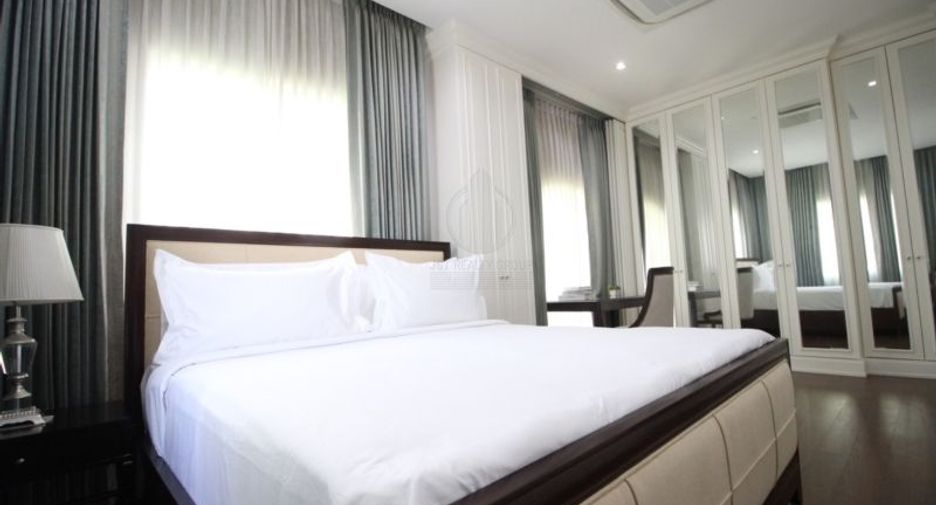 For sale 4 bedrooms house in Bang Phli, Samut Prakan