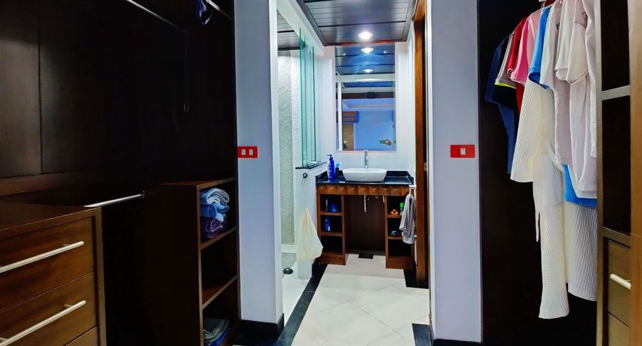 For sale 1 bed condo in Mueang Phuket, Phuket