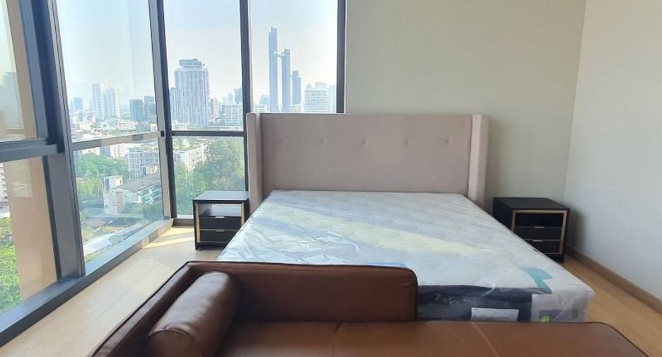 For rent 2 bedrooms condo in Watthana, Bangkok