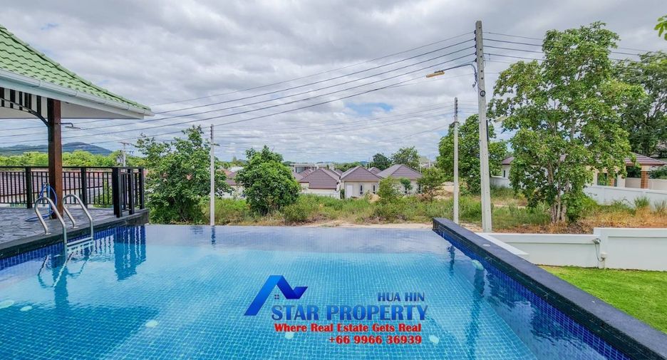 For sale 5 ベッドルーム villa in Hua Hin, Prachuap Khiri Khan