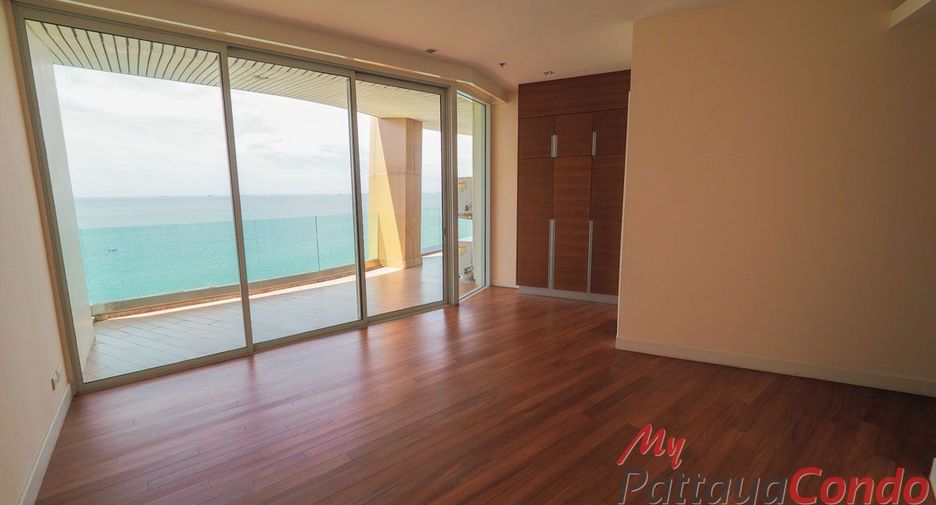 For sale 4 bedrooms condo in Bang Lamung, Chonburi