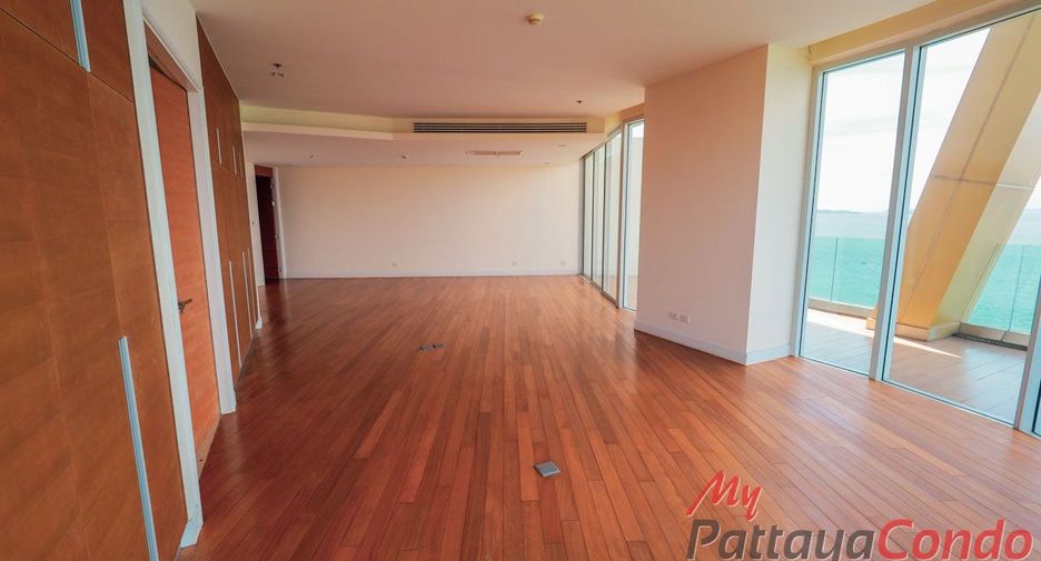 For sale 4 bedrooms condo in Bang Lamung, Chonburi