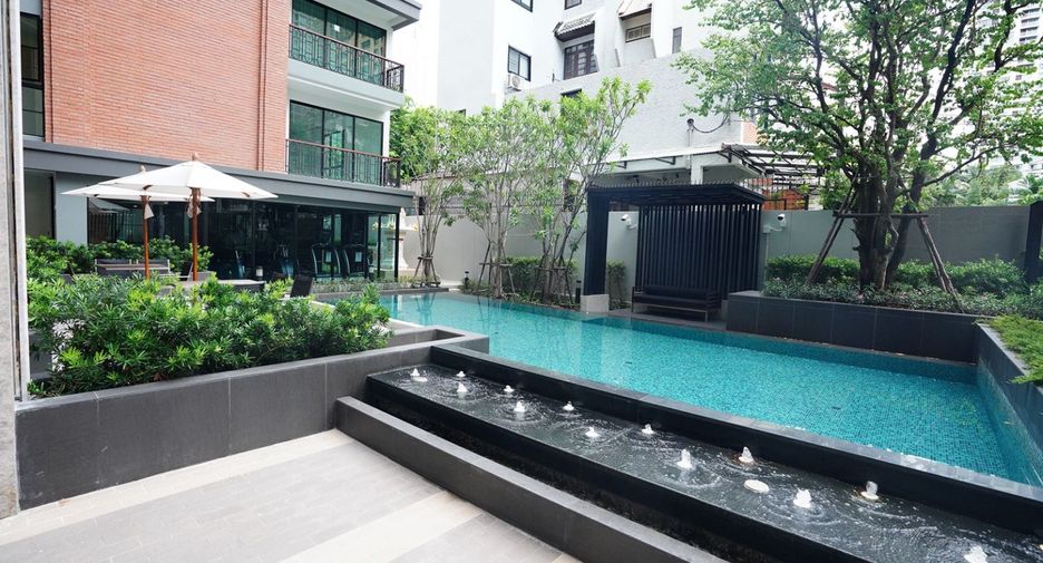 For sale 2 bedrooms condo in Pathum Wan, Bangkok