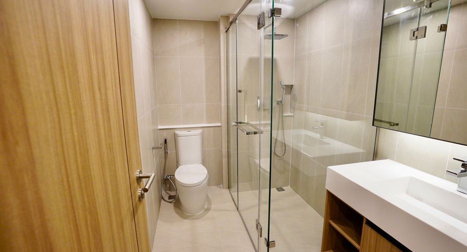 For sale 2 bedrooms condo in Pathum Wan, Bangkok