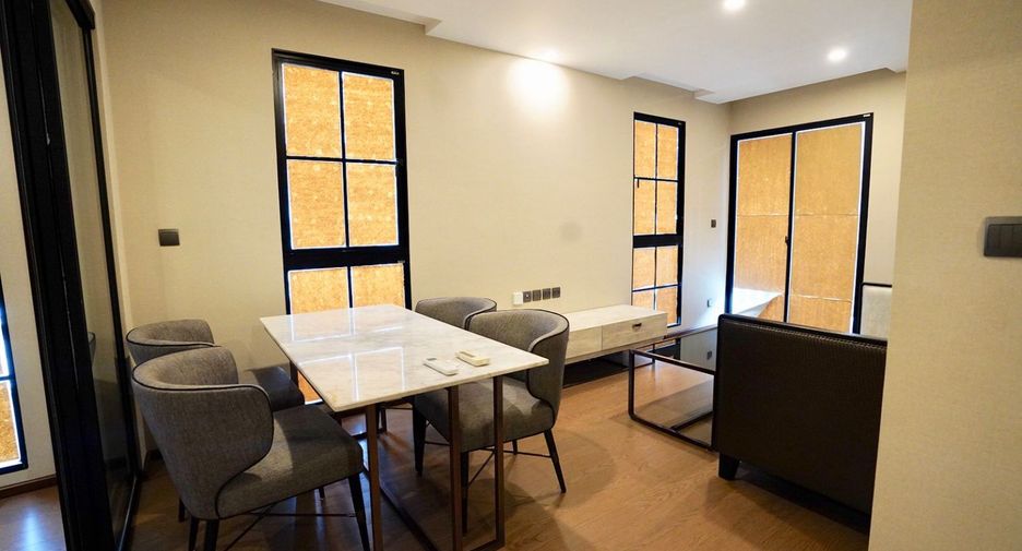 For sale 2 bedrooms condo in Pathum Wan, Bangkok