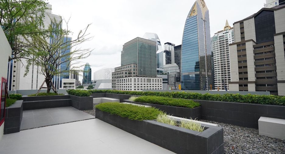 For sale 2 bedrooms condo in Pathum Wan, Bangkok