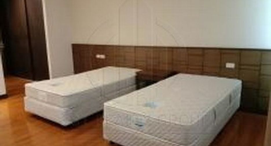 For rent 4 ベッドルーム condo in Watthana, Bangkok