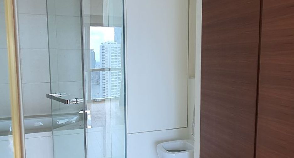 Продажа 1 кровать кондо в Сатхон, Бангкок