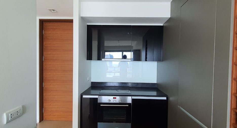 Продажа 1 кровать кондо в Сатхон, Бангкок