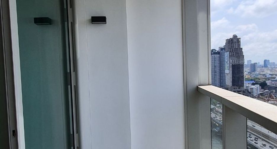 Продажа 1 кровать кондо в Сатхон, Бангкок