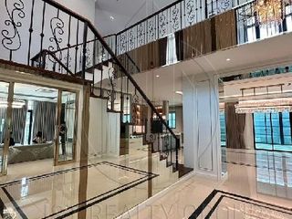 For sale 4 Beds house in Thawi Watthana, Bangkok