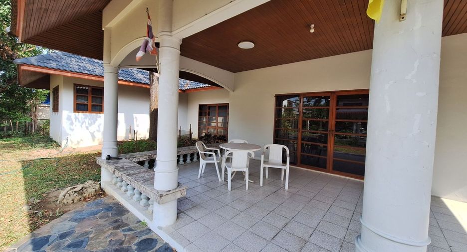 For rent 3 bedrooms house in Mueang Chiang Mai, Chiang Mai