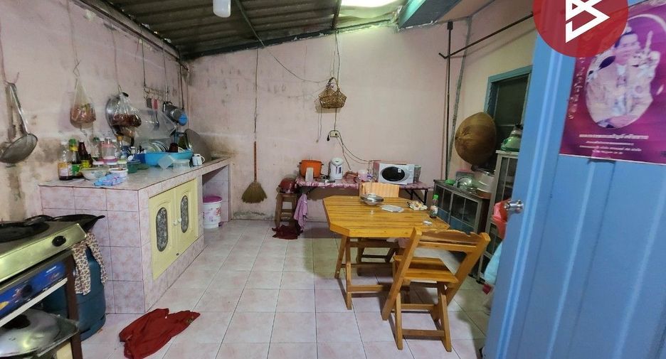 For sale 4 bed house in Mueang Suphanburi, Suphan Buri