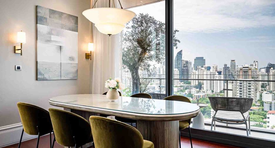 À louer et à vendre 3 chambres condo à Watthana, Bangkok