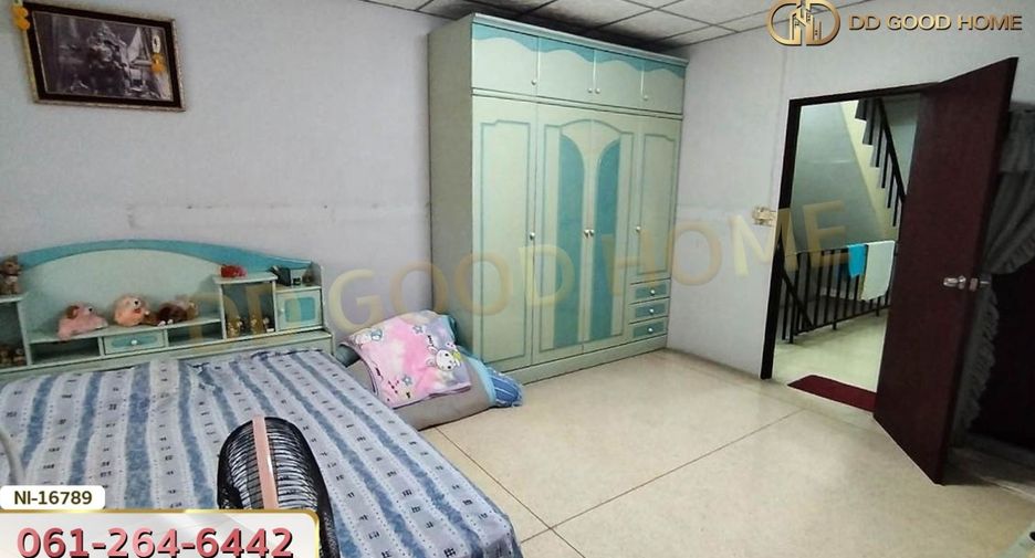 ขาย 4 เตียง พื้นที่ค้าปลีก ใน ภาษีเจริญ, กรุงเทพฯ