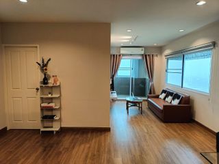 For sale 2 bed condo in Saraphi, Chiang Mai