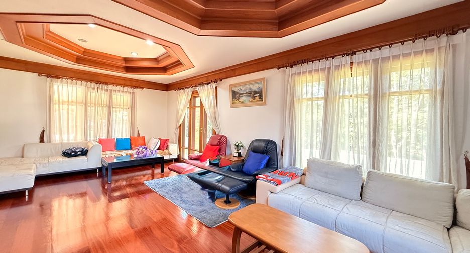 For sale 5 bedrooms house in Ban Thi, Lamphun