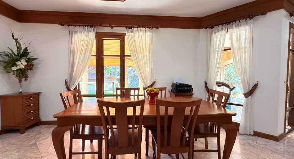 For sale 5 bedrooms house in Ban Thi, Lamphun