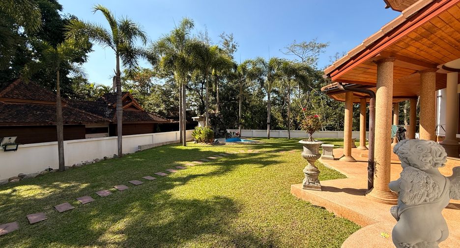For sale 5 bedrooms house in Ban Thi, Lamphun