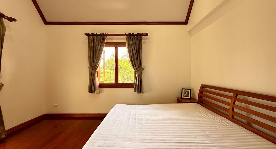 For sale 5 bedrooms house in Ban Thi, Lamphun