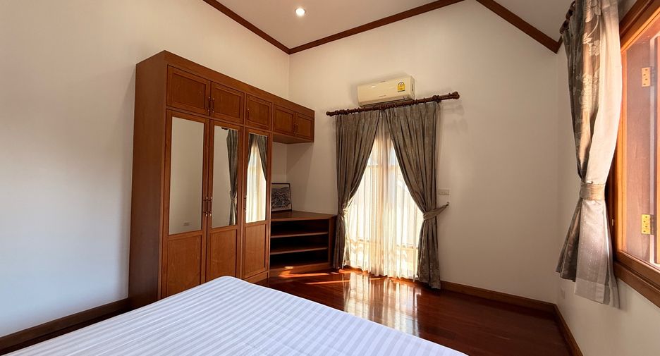 For sale 5 bedrooms house in Ban Thi, Lamphun