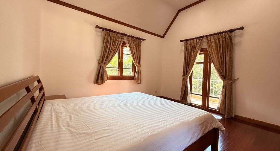 For sale 5 bedrooms house in Ban Thi, Lamphun