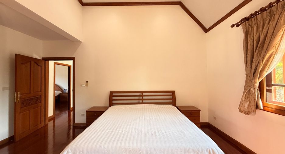 For sale 5 bedrooms house in Ban Thi, Lamphun