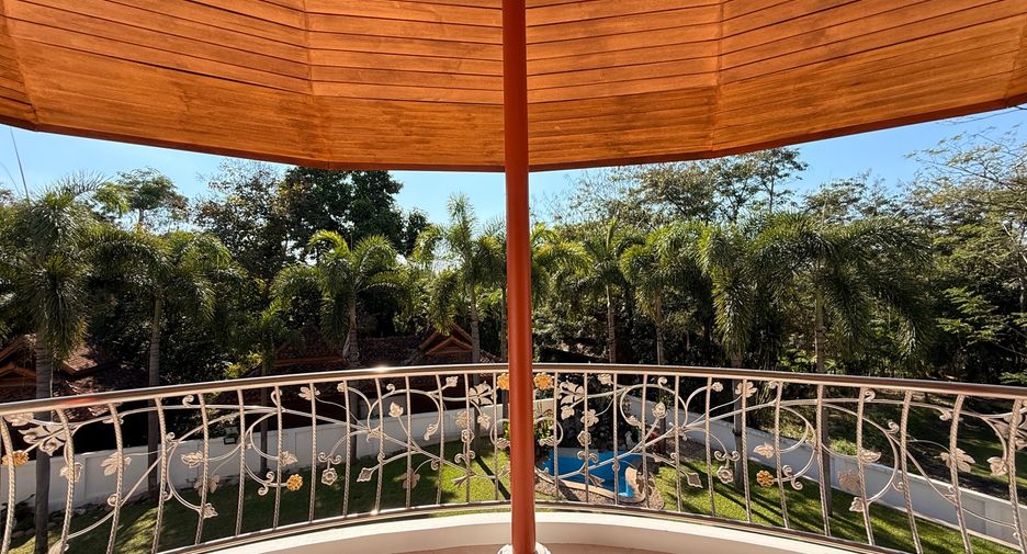 For sale 5 bedrooms house in Ban Thi, Lamphun