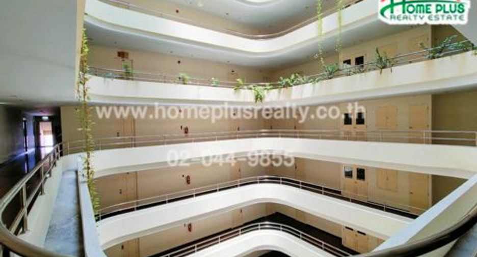 For rent and for sale 1 bed condo in Si Racha, Chonburi