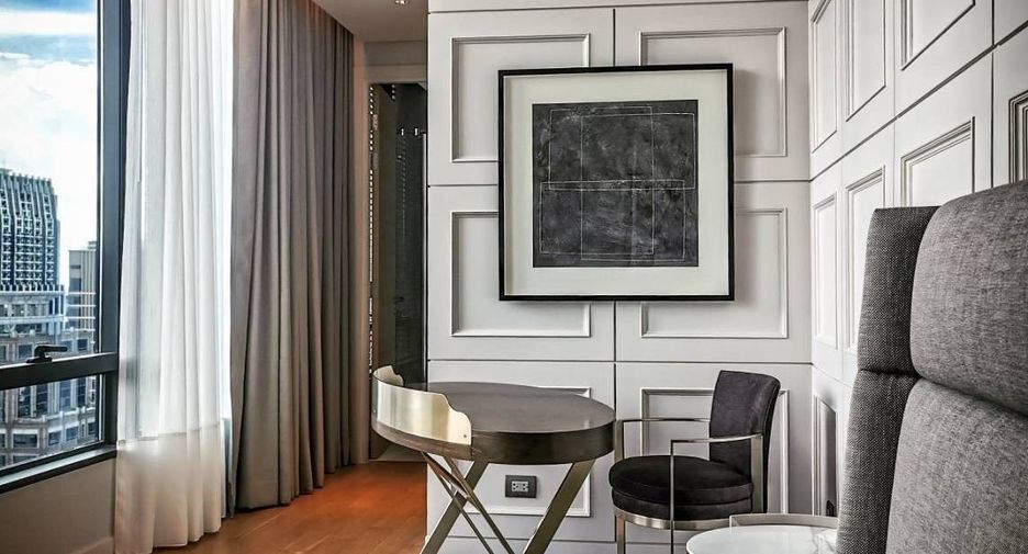 For rent 2 bedrooms condo in Pathum Wan, Bangkok