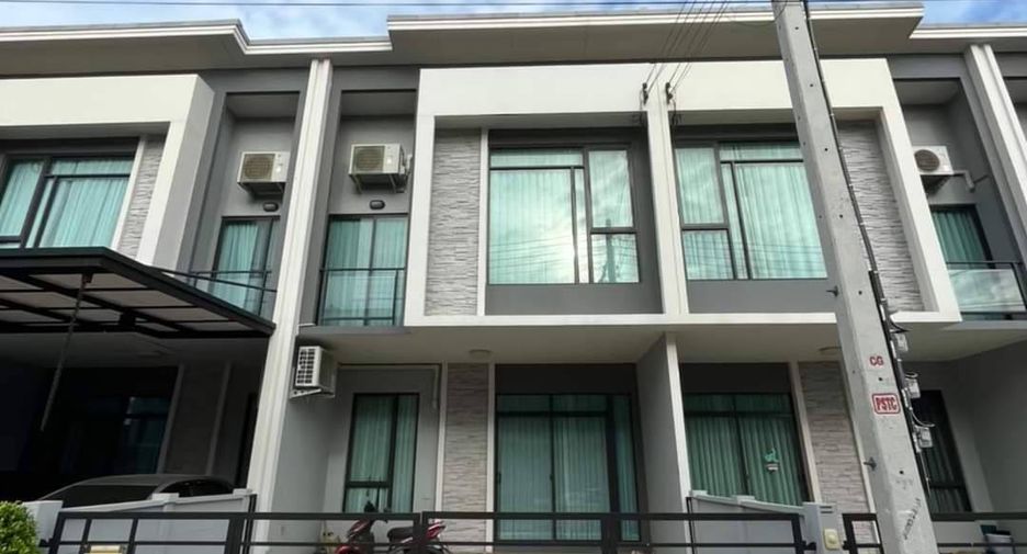 For rent and for sale 3 bed townhouse in Khlong Luang, Pathum Thani