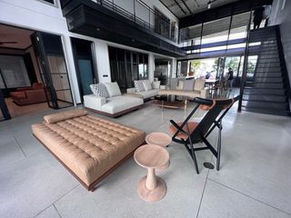 À louer 3 chambres condo à Yan Nawa, Bangkok