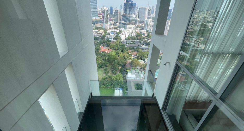 For rent and for sale 4 bedrooms condo in Sathon, Bangkok