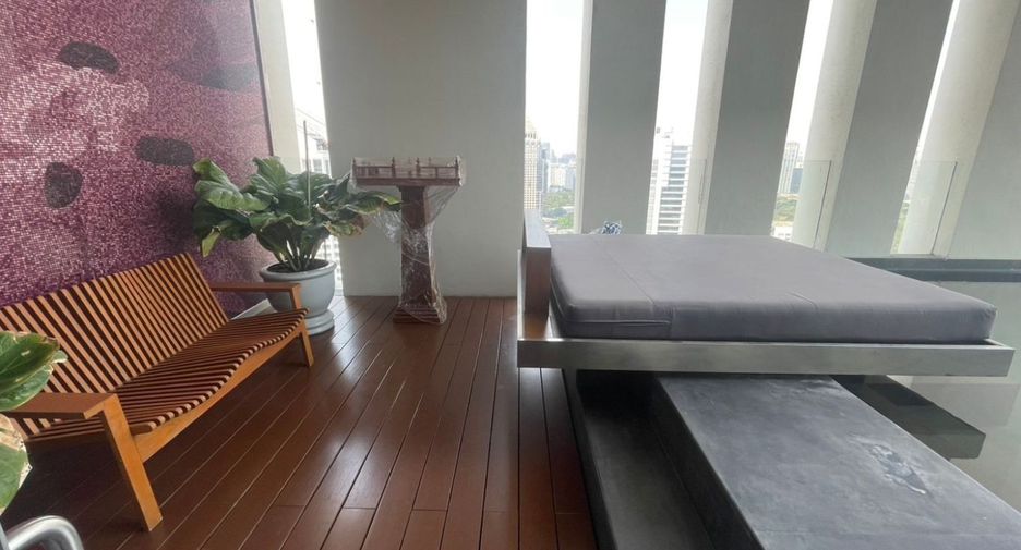 For rent and for sale 4 bedrooms condo in Sathon, Bangkok