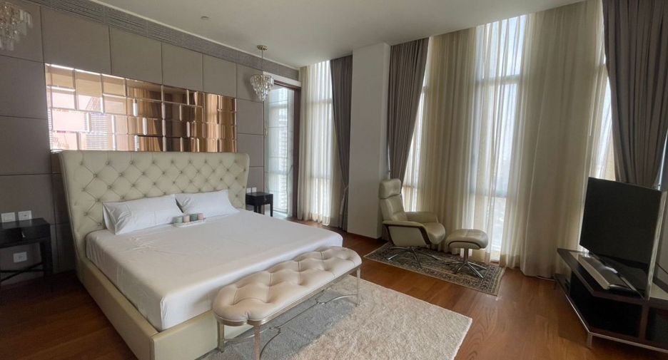 For rent and for sale 4 bedrooms condo in Sathon, Bangkok
