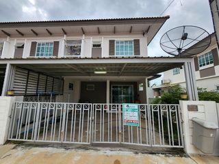 For sale 4 bedrooms townhouse in Mueang Samut Sakhon, Samut Sakhon