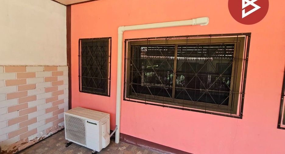 For sale 2 bed townhouse in Nong Phai, Phetchabun