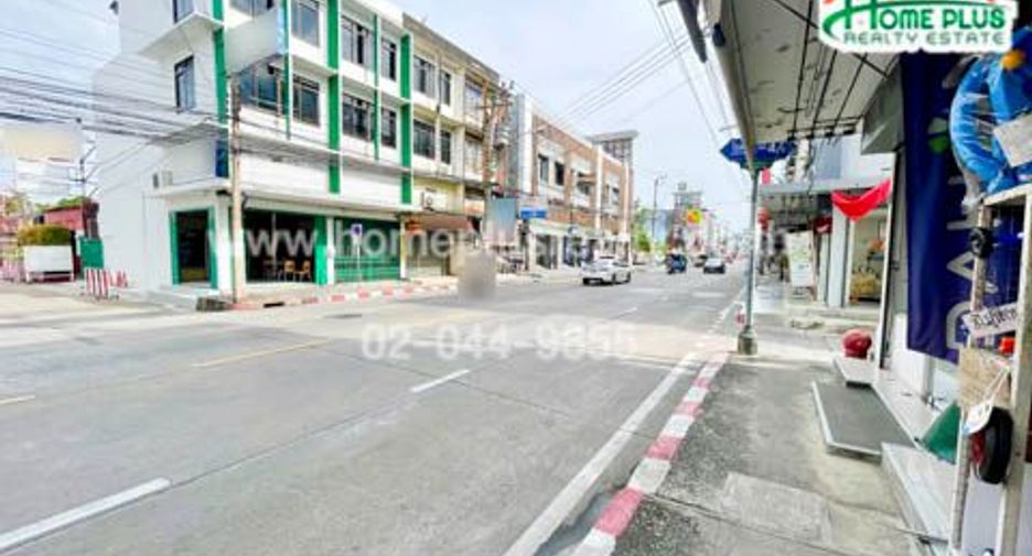 For sale 12 bed retail Space in Wang Thonglang, Bangkok