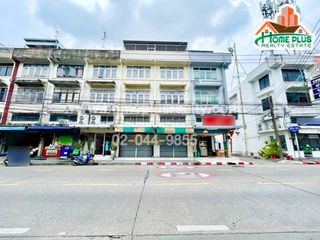 For sale 12 bed retail Space in Wang Thonglang, Bangkok