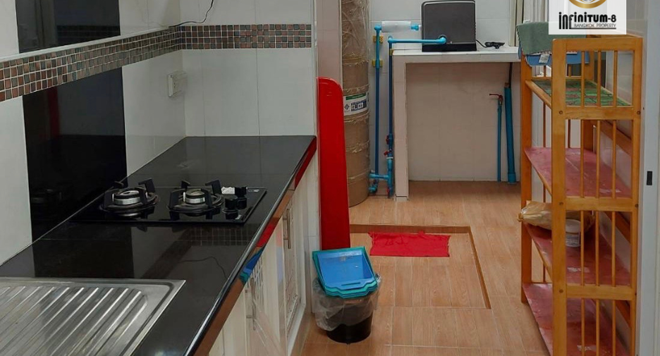 For rent 4 bed townhouse in Bang Phli, Samut Prakan