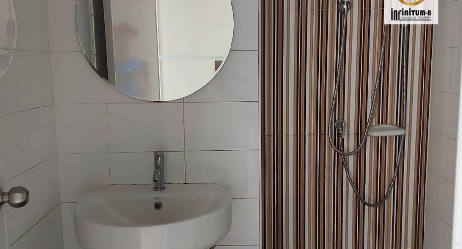 For rent 4 bed townhouse in Bang Phli, Samut Prakan