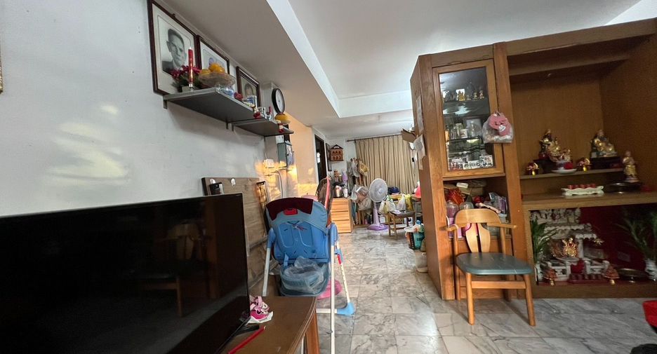 For sale 4 bedrooms house in Bang Khae, Bangkok