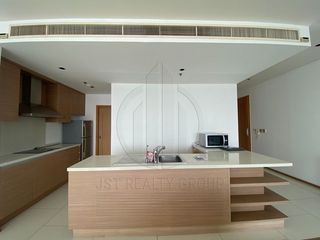 Condo en alquiler de 3 habitaciones en Khlong Toei, Bangkok