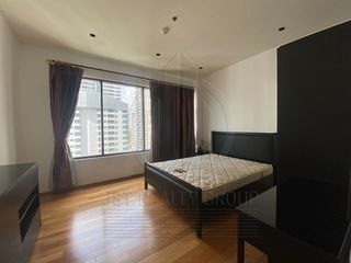Condo en alquiler de 3 habitaciones en Khlong Toei, Bangkok