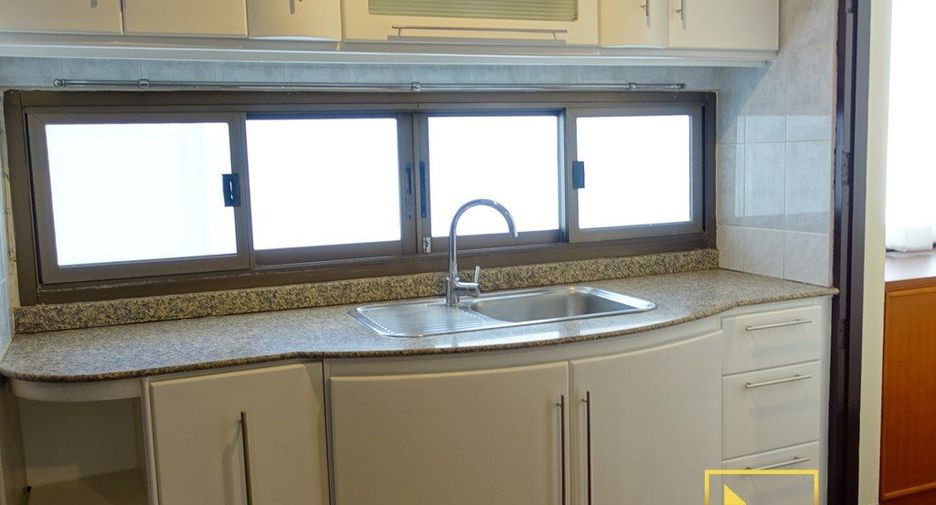 For rent 4 ベッドルーム house in Watthana, Bangkok