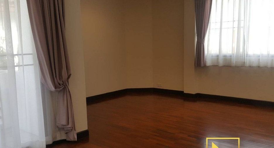 For rent 4 ベッドルーム house in Watthana, Bangkok